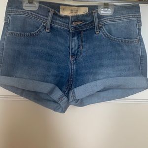 Hollister, midi short, low rise
